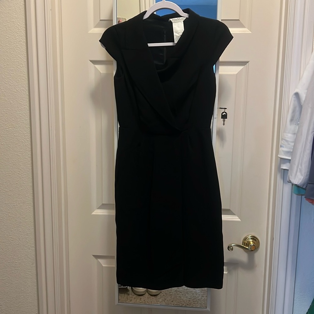 MaxMara Dress size 4 like new